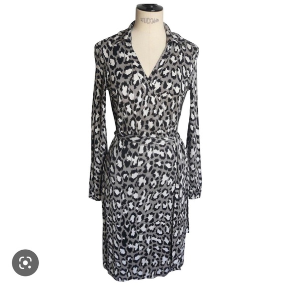 DVF Jersey Wrap Dress - Grey Leopard Print Classic Style - Picture 1 of 7
